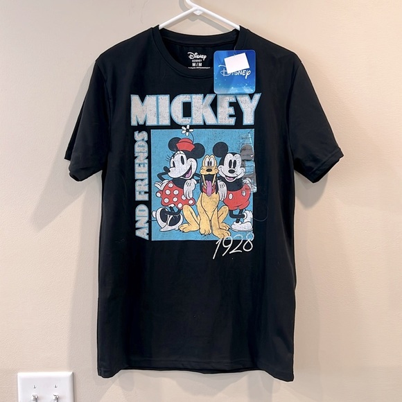 🔥NWT Mickey Mouse Black Kids T-Shirt🔥 - Picture 1 of 5